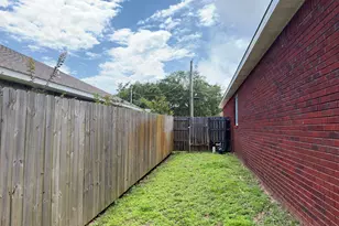 314 Friar Tuck Rd, Mary Esther, FL 32569 - Photo 16