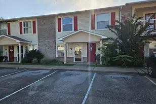 1869 Shay-Lin Ct, Niceville, FL 32578 - Photo 2