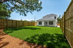 308 A Okaloosa Ave, Valparaiso, FL 32580 - Photo 46