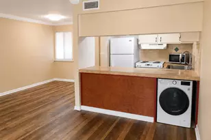 308 SW Miracle Strip Pkwy, Fort Walton Beach, FL 32548 - Photo 6