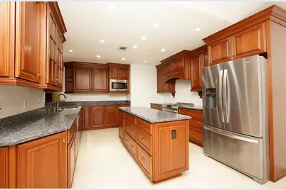 1695 Parkside Circle, Niceville, FL 32578 - Photo 10