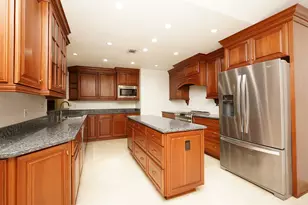 1695 Parkside Cir, Niceville, FL 32578 - Photo 10