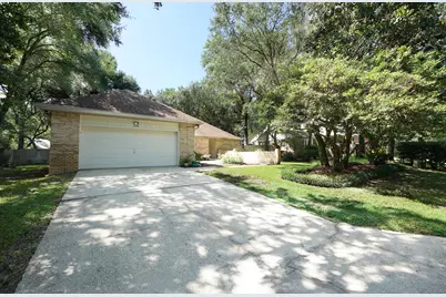 1695 Parkside Circle, Niceville, FL 32578 - Photo 2