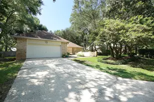1695 Parkside Cir, Niceville, FL 32578 - Photo 2