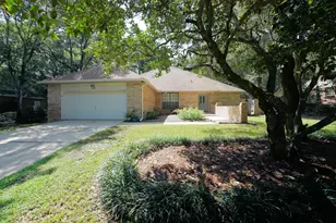 1695 Parkside Cir, Niceville, FL 32578 - Photo 1