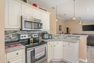 411 Peregrine Ct, Mary Esther, FL 32569 - Photo 12