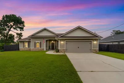 8170 Tavira Street, Navarre, FL 32566 - Photo 2