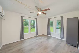 198 E 1st Ave, Crestview, FL 32536 - Photo 18