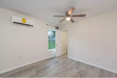 198 E 1st Avenue #B, Crestview, FL 32536 - Photo 14