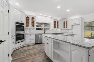 1005 Shalimar Point Dr, Shalimar, FL 32579 - Photo 10