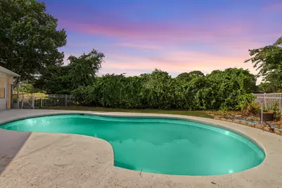1005 Shalimar Point Drive, Shalimar, FL 32579 - Photo 2