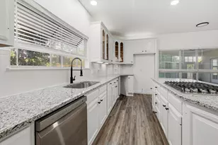 1005 Shalimar Point Dr, Shalimar, FL 32579 - Photo 12