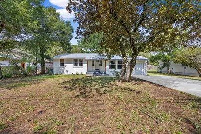 226 NE Bradley Drive, Fort Walton Beach, FL 32547 - Photo 2