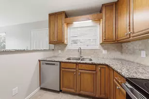 37 E Bradley St, Miramar Beach, FL 32550 - Photo 12