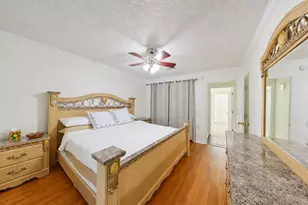 300 Loveland Cir, Pensacola, FL 32526 - Photo 10