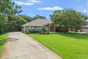1836 Seahawk Ln, Navarre, FL 32566 - Photo 2
