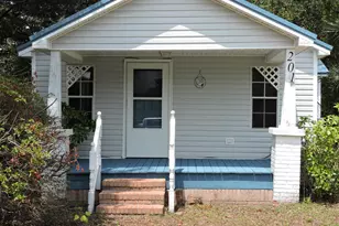 201 Dixie St, Crestview, FL 32536 - Photo 1