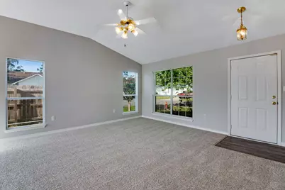 987 John Wayne Circle, Fort Walton Beach, FL 32547 - Photo 6
