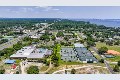 2016 Candlewood Drive, Navarre, FL 32566 - Photo 50
