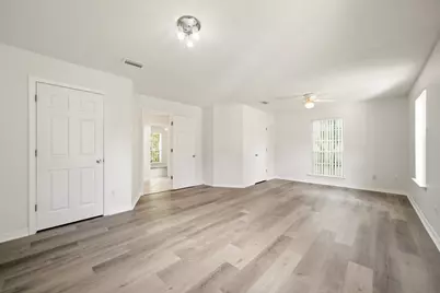 2016 Candlewood Drive, Navarre, FL 32566 - Photo 32