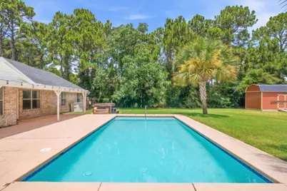 2016 Candlewood Drive, Navarre, FL 32566 - Photo 14