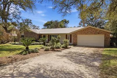 157 Country Club Road, Shalimar, FL 32579 - Photo 2