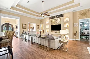 2008 Fontainebleau Ct, Navarre, FL 32566 - Photo 6