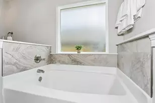 7511 Hatteras Dr, Navarre, FL 32566 - Photo 28