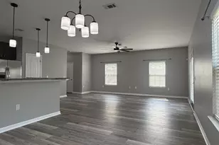 129 Matt Blvd, Niceville, FL 32578 - Photo 6