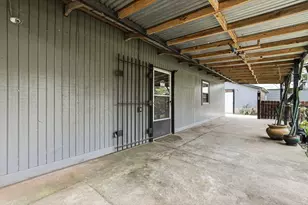 2060 Holly St, Westville, FL 32464 - Photo 6