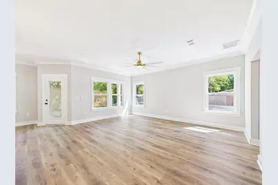 318 Boxer Avenue, Niceville, FL 32578 - Photo 10