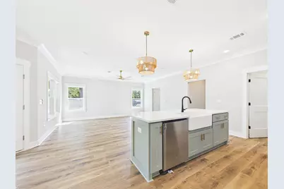 318 Boxer Avenue, Niceville, FL 32578 - Photo 14