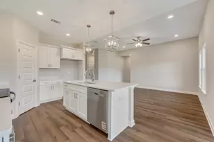 6119 Mildreds Wy, Crestview, FL 32539 - Photo 10