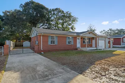 218 NW Katherine Place, Fort Walton Beach, FL 32548 - Photo 4