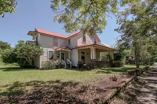 361 Park Ave, Defuniak Springs, FL 32435 - Photo 1