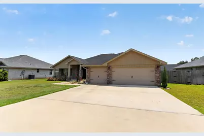 5823 Crestlake Drive, Crestview, FL 32536 - Photo 2