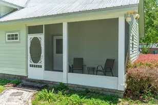 322 Crescent Dr, Defuniak Springs, FL 32435 - Photo 4