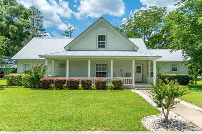 322 Crescent Drive, Defuniak Springs, FL 32435 - Photo 1