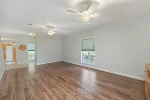 322 Crescent Dr, Defuniak Springs, FL 32435 - Photo 12