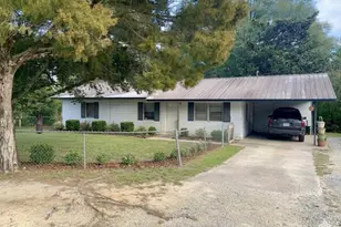 15 Fredrick Dr, Defuniak Springs, FL 32433 - Photo 1
