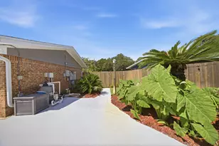 325 Echo Cir, Fort Walton Beach, FL 32548 - Photo 72