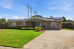 325 Echo Cir, Fort Walton Beach, FL 32548 - Photo 1