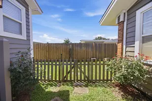 325 Echo Cir, Fort Walton Beach, FL 32548 - Photo 88
