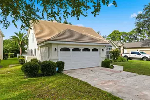 1001 Shalimar Point Dr, Shalimar, FL 32579 - Photo 4