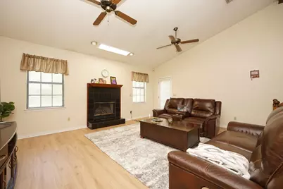 128 Meadow Woods Lane, Niceville, FL 32578 - Photo 6
