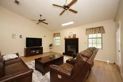 128 Meadow Woods Lane, Niceville, FL 32578 - Photo 8