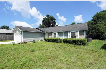 128 Meadow Woods Lane, Niceville, FL 32578 - Photo 2
