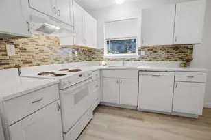 1005 Pinetree Rd, Mary Esther, FL 32569 - Photo 16