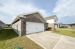 8090 Fox Hunt Dr, Milton, FL 32583 - Photo 4
