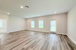 8090 Fox Hunt Dr, Milton, FL 32583 - Photo 12